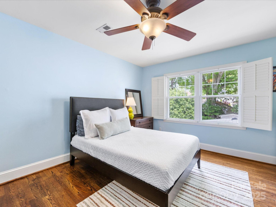 1209 Yale Pl Charlotte, NC 28209