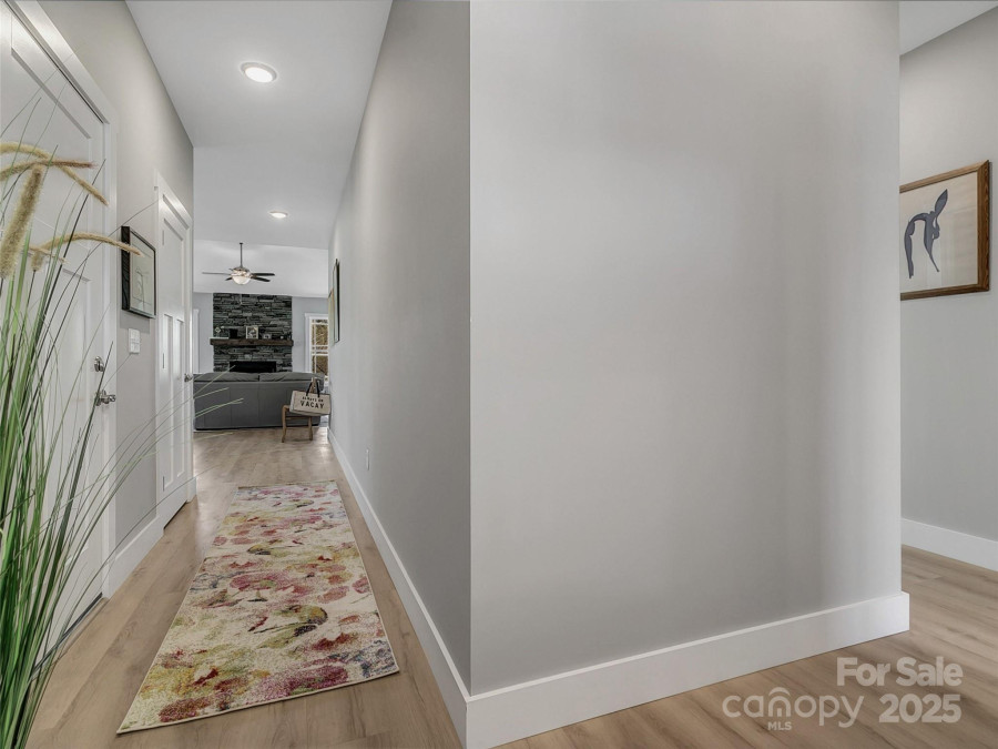 250 Leyland Cir Hendersonville, NC 28792