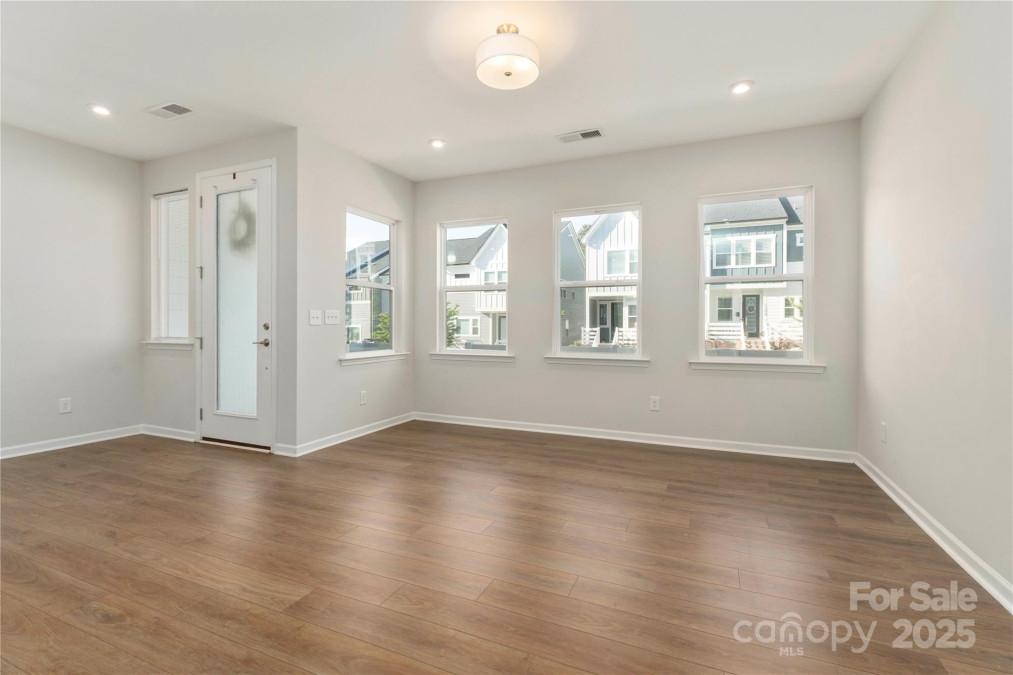 131 Berkeley Ave Mooresville, NC 28117