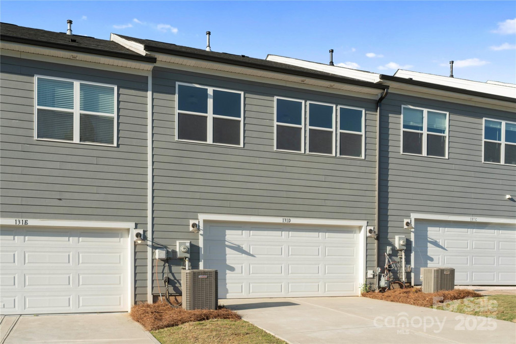 131 Berkeley Ave Mooresville, NC 28117