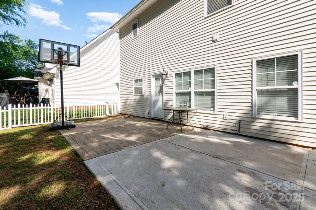 5106 Stone Park Dr Charlotte, NC 28269