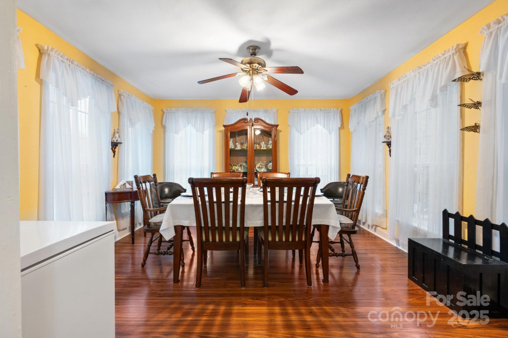 1287 Queensgate St Gastonia, NC 28054