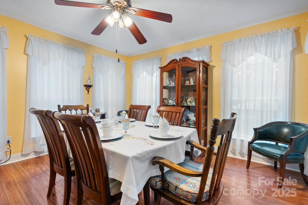 1287 Queensgate St Gastonia, NC 28054