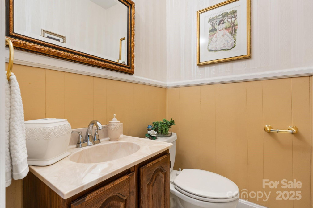 1287 Queensgate St Gastonia, NC 28054