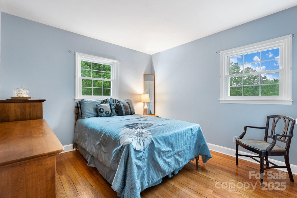 1287 Queensgate St Gastonia, NC 28054