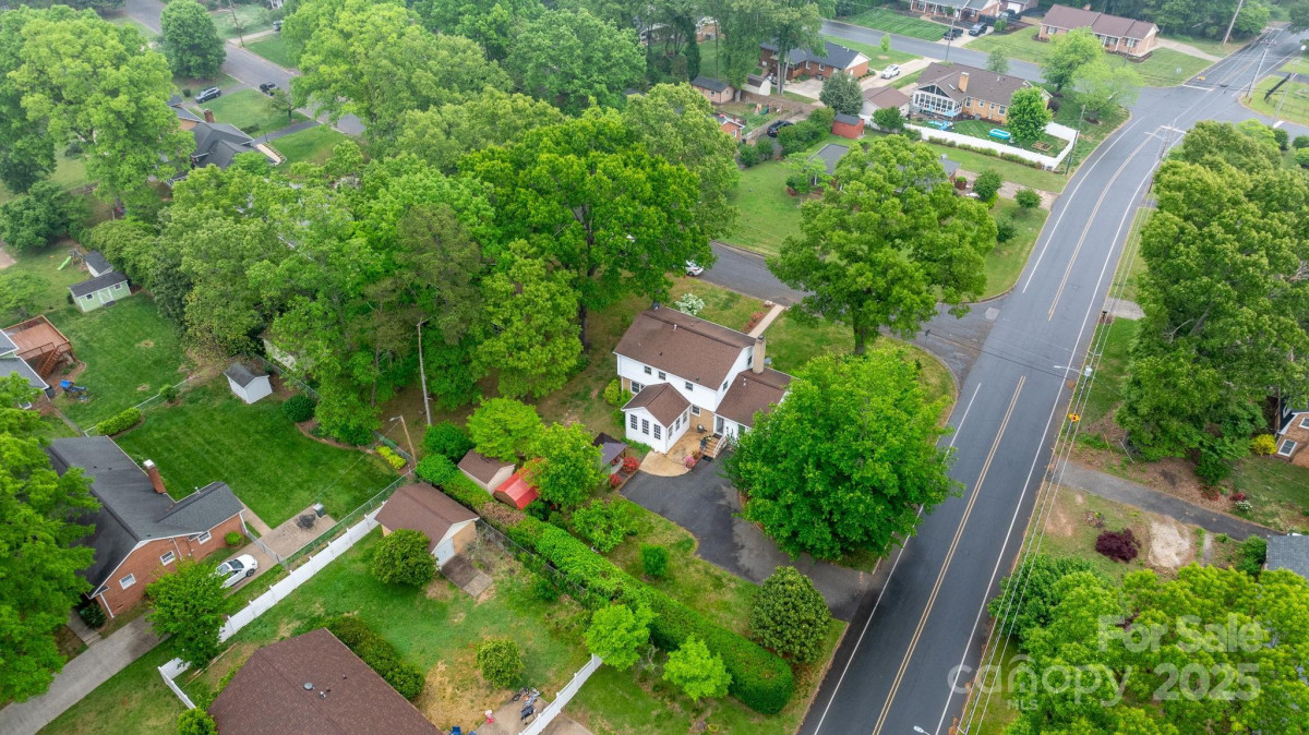1287 Queensgate St Gastonia, NC 28054