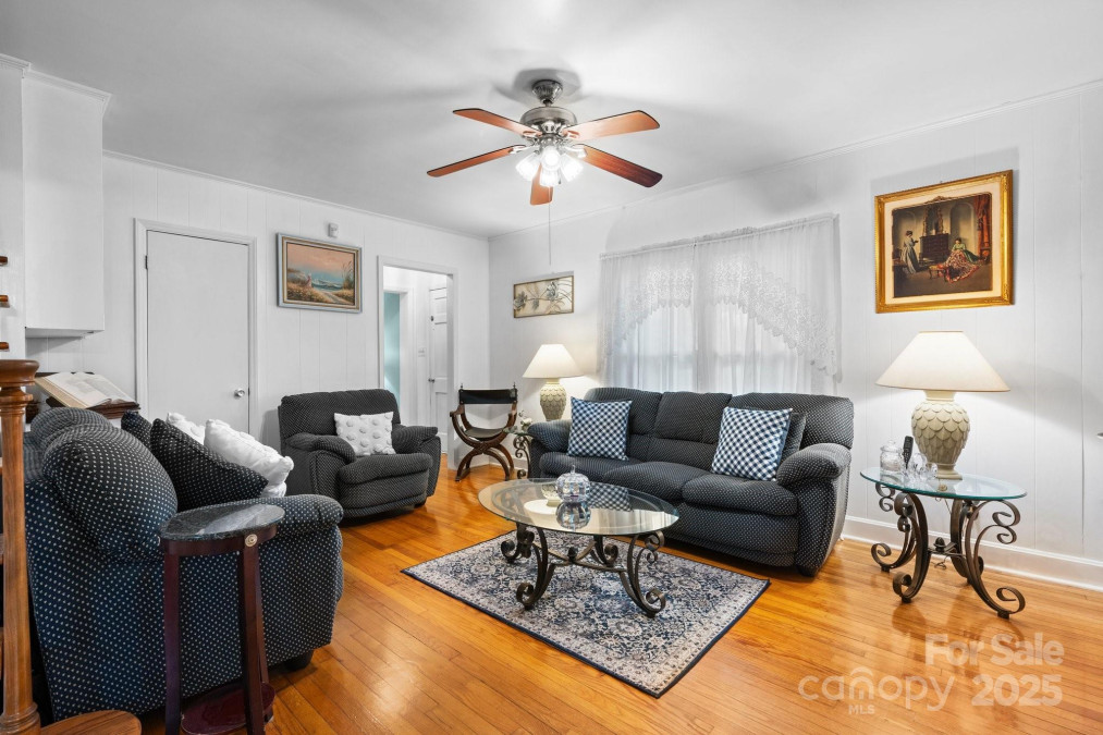 1287 Queensgate St Gastonia, NC 28054