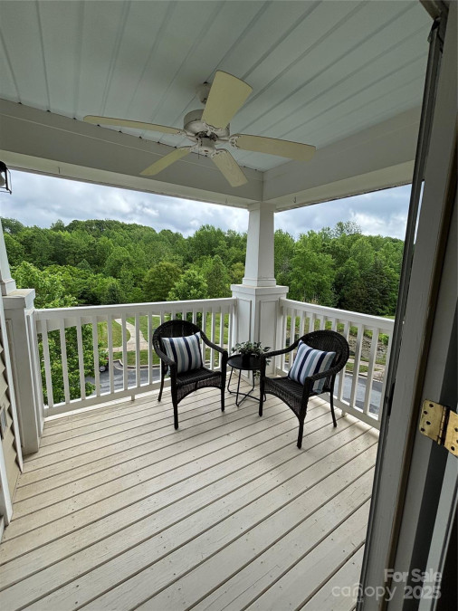 9027 Mcdowell Creek Ln Cornelius, NC 28031