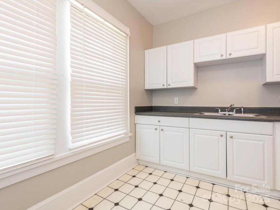 1512 Sunnyside Ave Charlotte, NC 28204