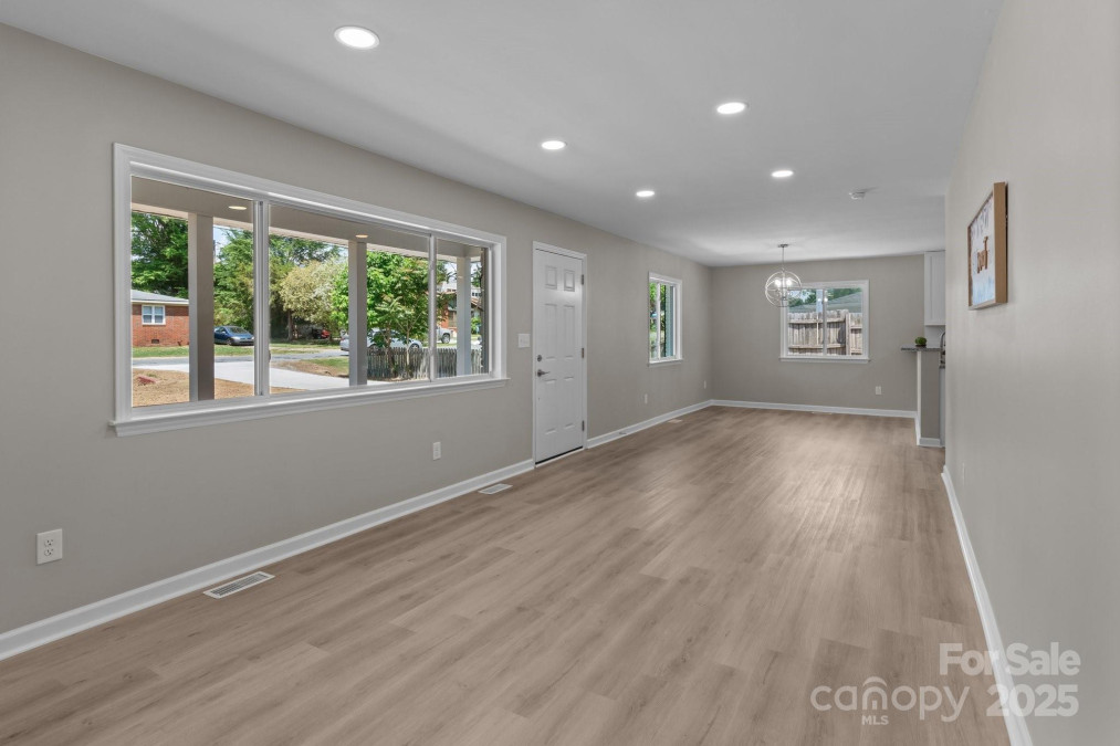 1306 Klondale Ave Kannapolis, NC 28081