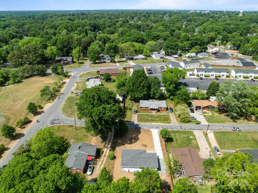 1306 Klondale Ave Kannapolis, NC 28081