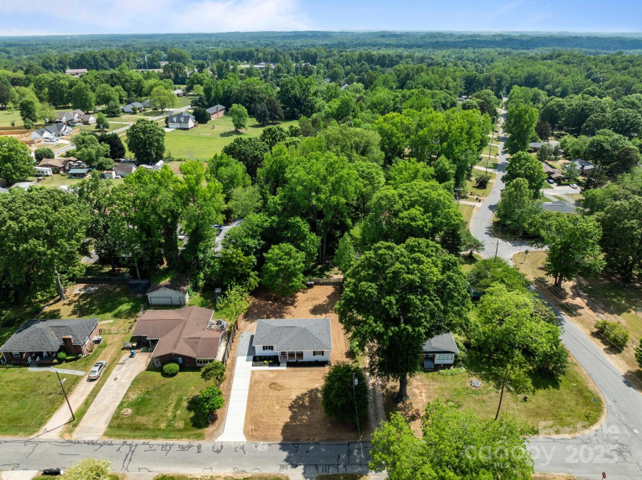 1306 Klondale Ave Kannapolis, NC 28081
