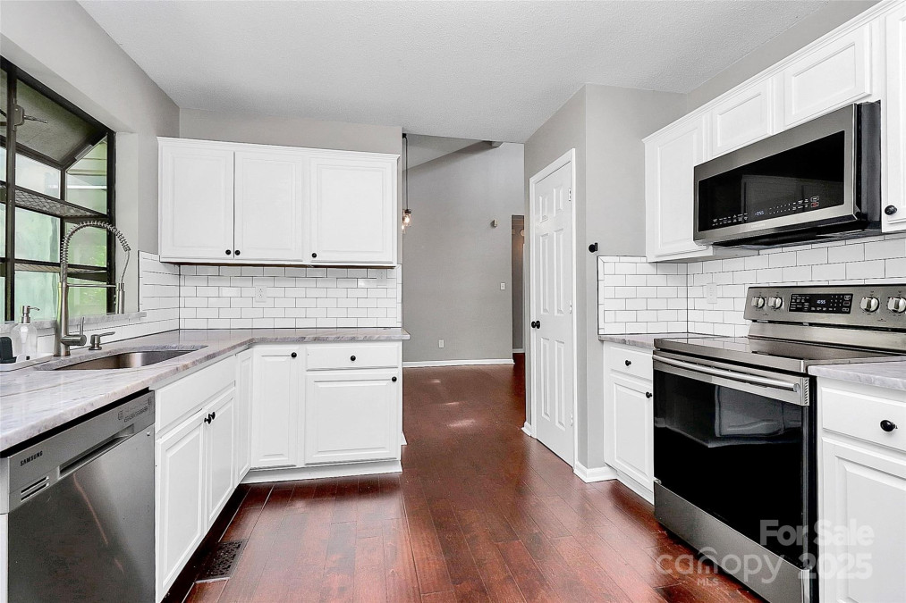 6712 Santa Maria Ln Charlotte, NC 28227
