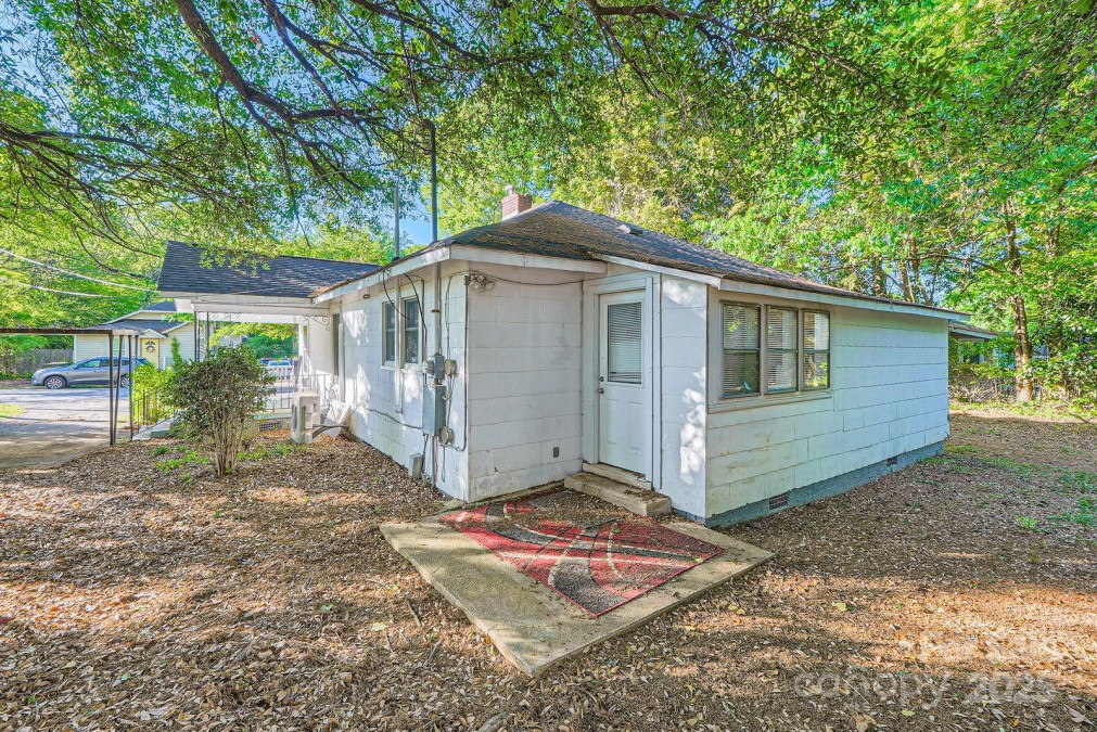 828 Richard Ave Kannapolis, NC 28081