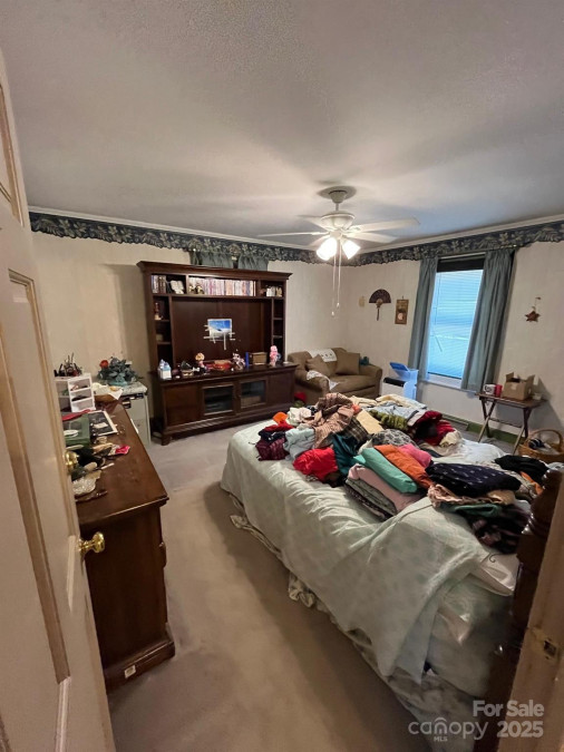 187 Glenview St Marion, NC 28752