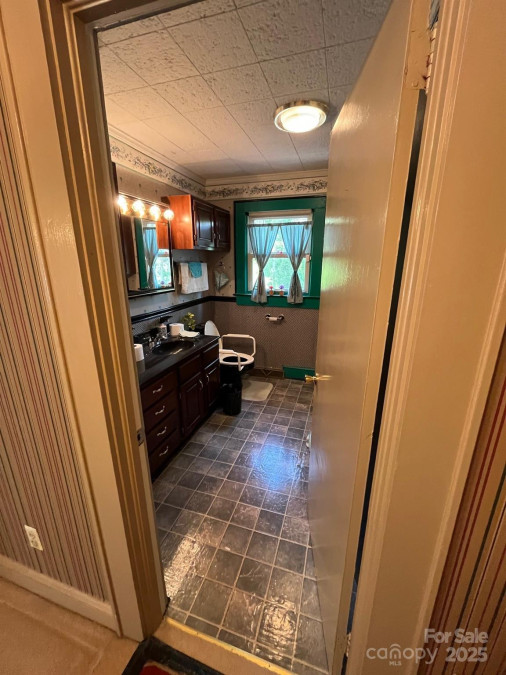 187 Glenview St Marion, NC 28752