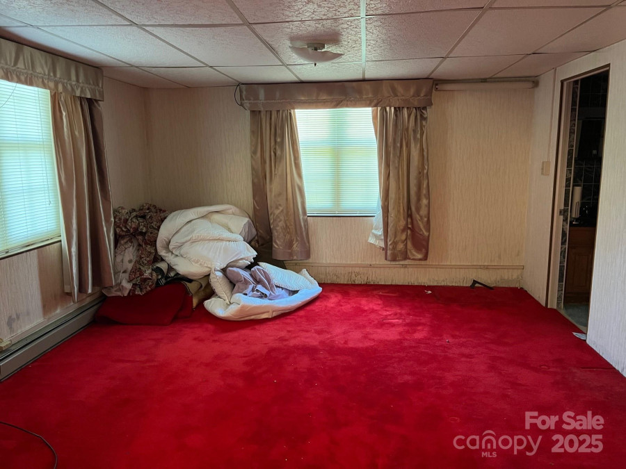 187 Glenview St Marion, NC 28752