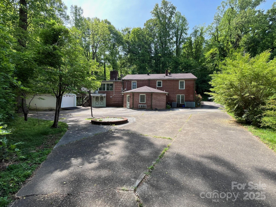 187 Glenview St Marion, NC 28752