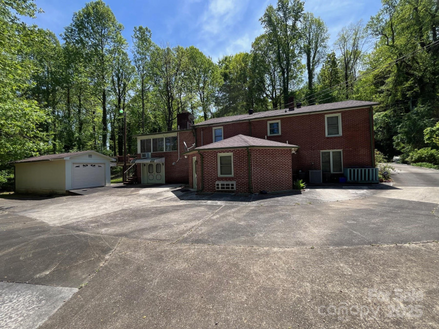 187 Glenview St Marion, NC 28752