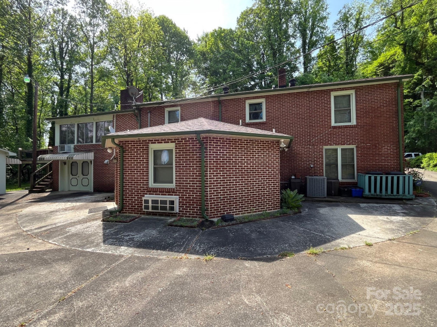 187 Glenview St Marion, NC 28752