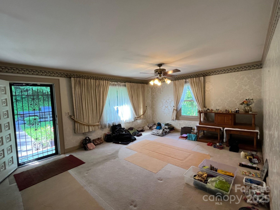 187 Glenview St Marion, NC 28752