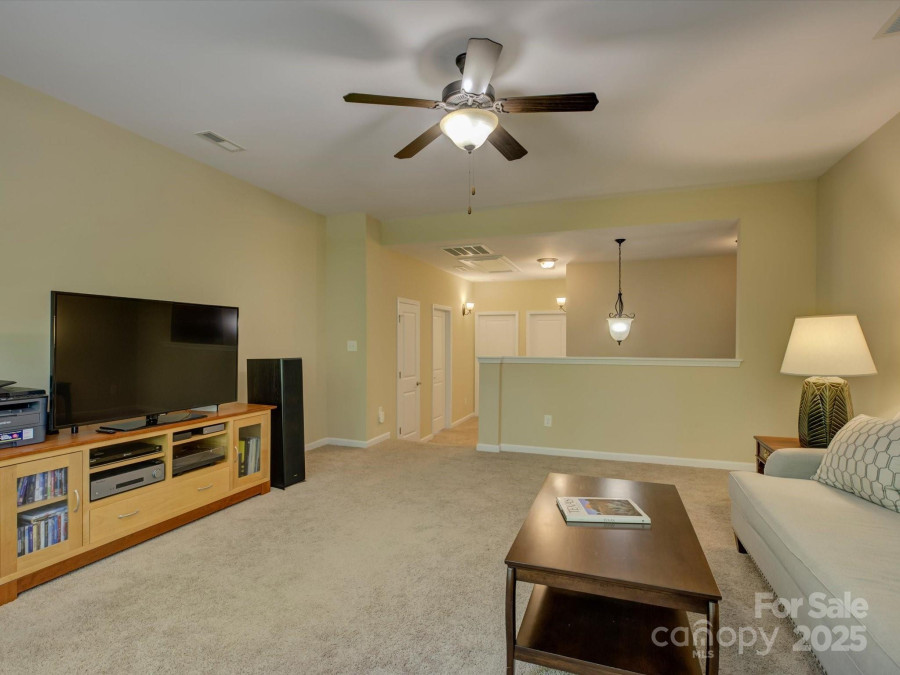 1222 Kings Bottom Dr Fort Mill, SC 29715