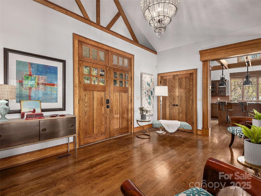 457 Coopers Hawk Dr Asheville, NC 28803