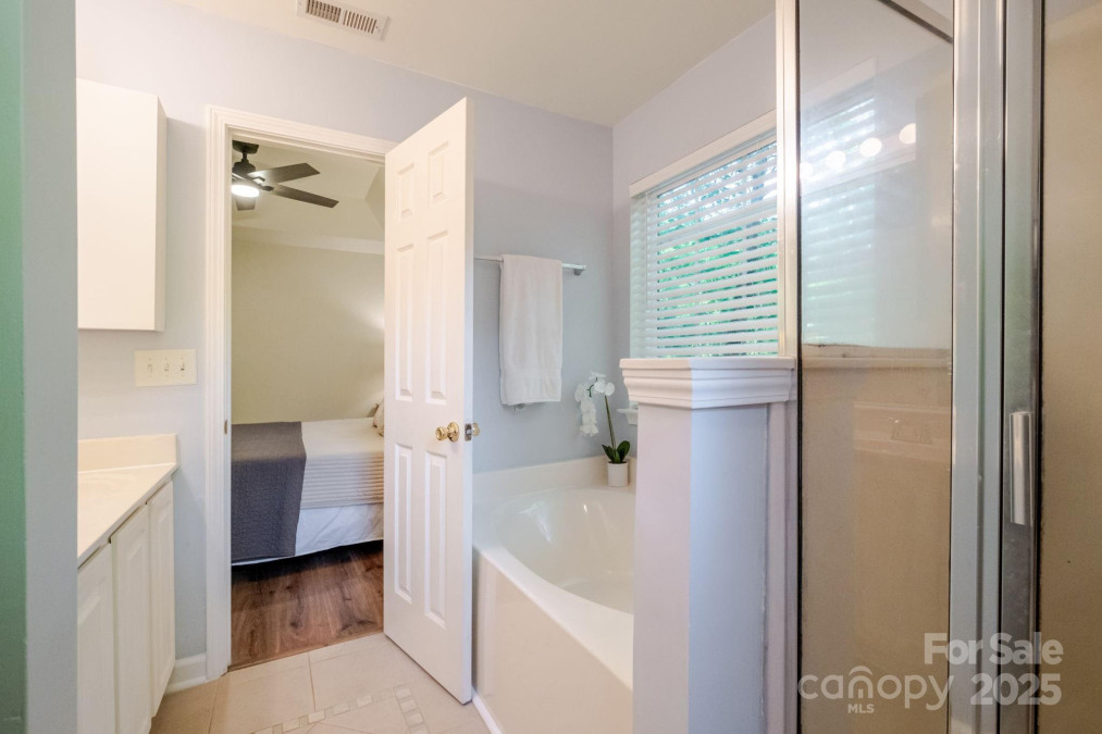 2416 Hart Rd Charlotte, NC 28214