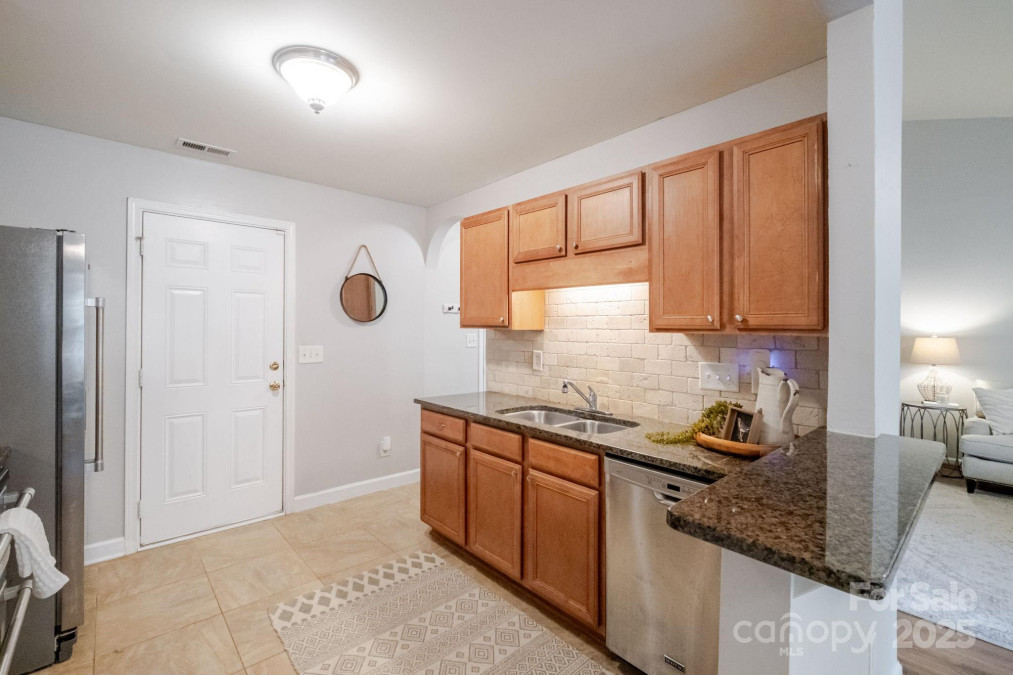 2416 Hart Rd Charlotte, NC 28214