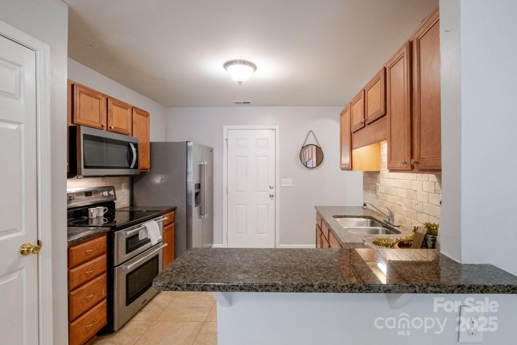 2416 Hart Rd Charlotte, NC 28214