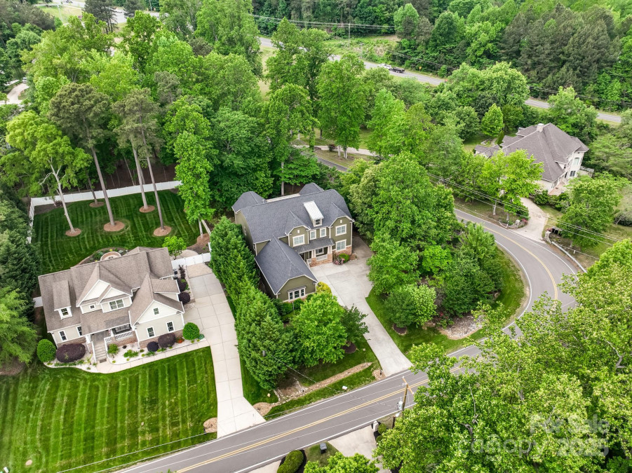 166 Wilson Lake Rd Mooresville, NC 28117