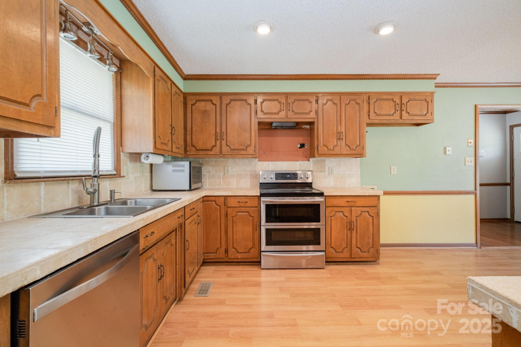 1376 Garland Ln Lincolnton, NC 28092