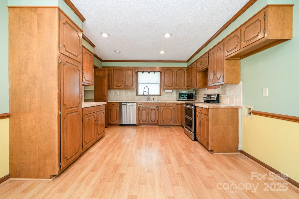 1376 Garland Ln Lincolnton, NC 28092