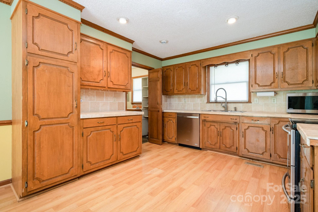 1376 Garland Ln Lincolnton, NC 28092