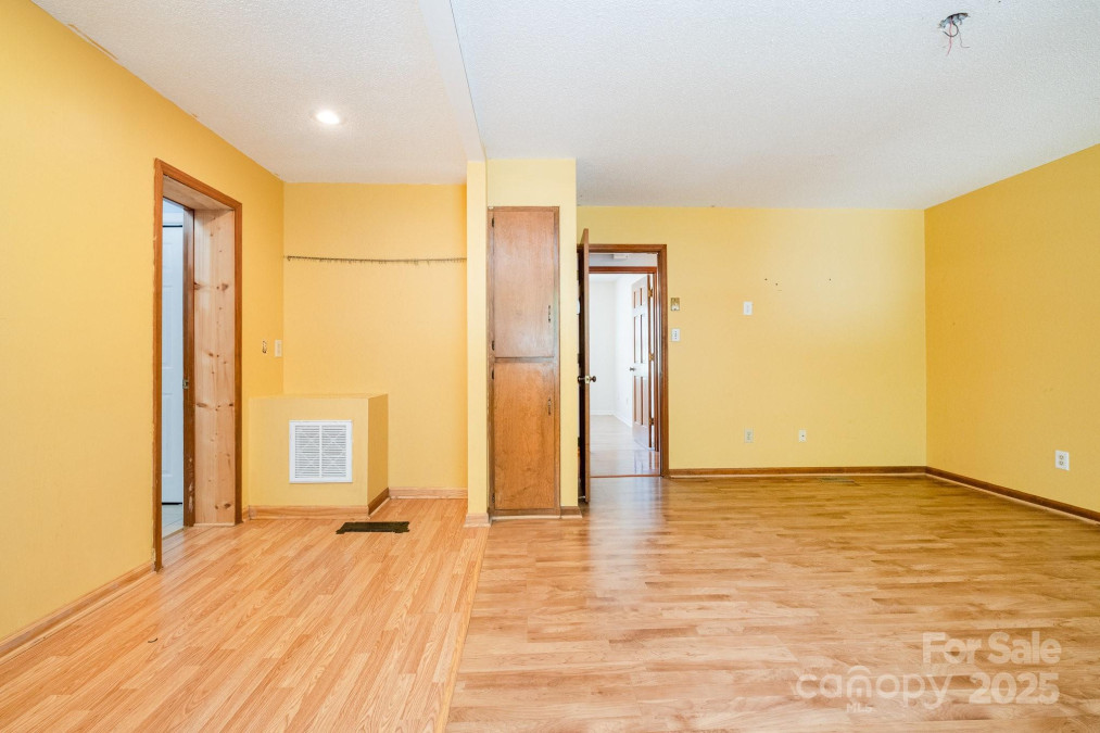 1376 Garland Ln Lincolnton, NC 28092