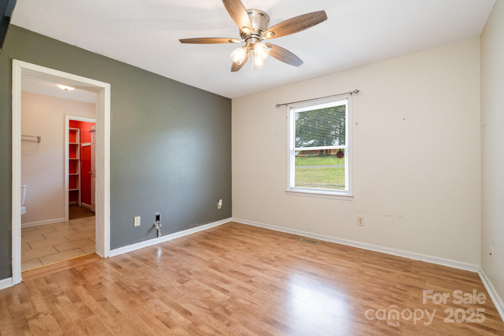 1376 Garland Ln Lincolnton, NC 28092