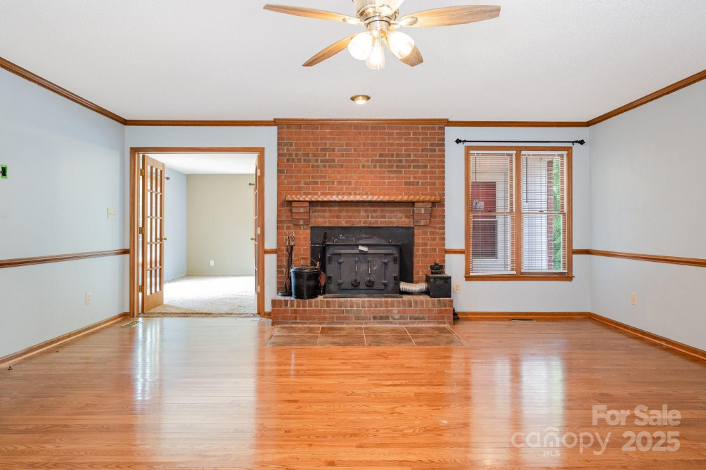 1376 Garland Ln Lincolnton, NC 28092