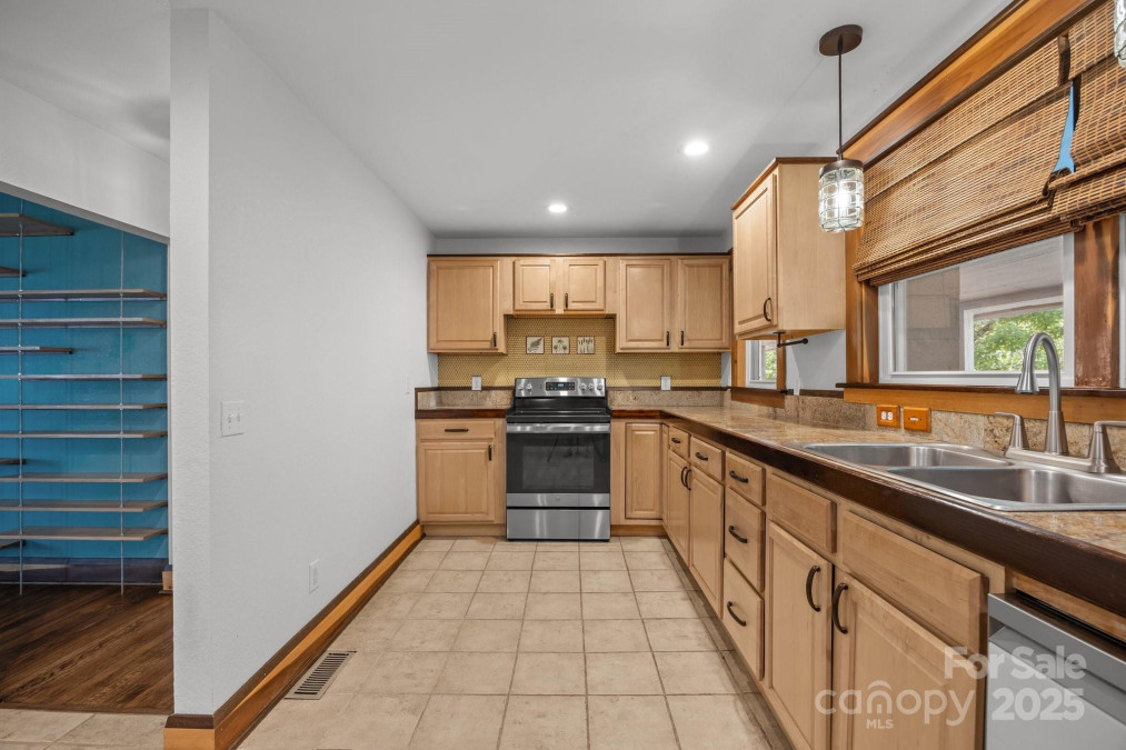 186 Joyner Ave Asheville, NC 28806