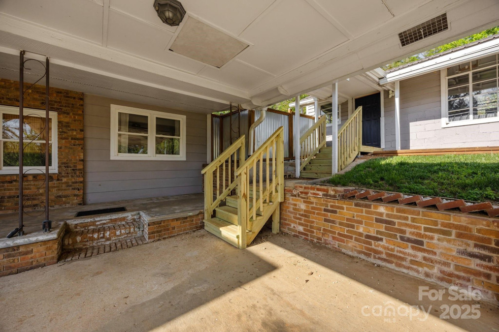 186 Joyner Ave Asheville, NC 28806