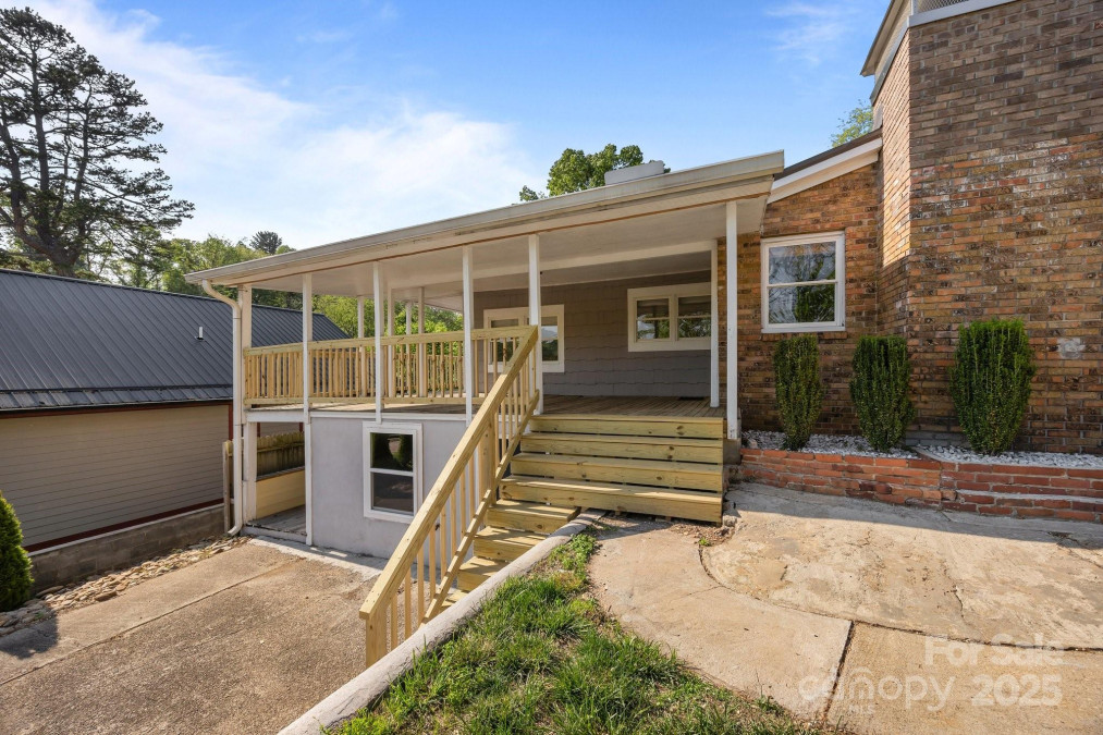 186 Joyner Ave Asheville, NC 28806
