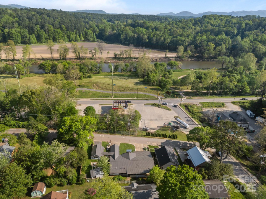 186 Joyner Ave Asheville, NC 28806