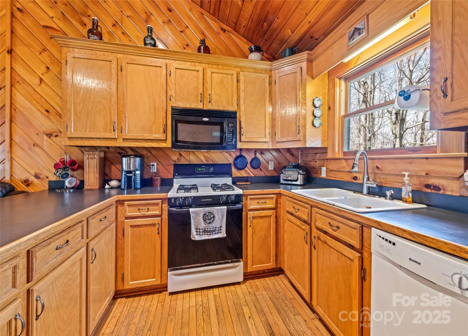 173 Blizzard Rg Maggie Valley, NC 28751