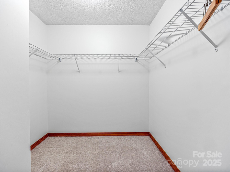 3 Governors Dr Asheville, NC 28804