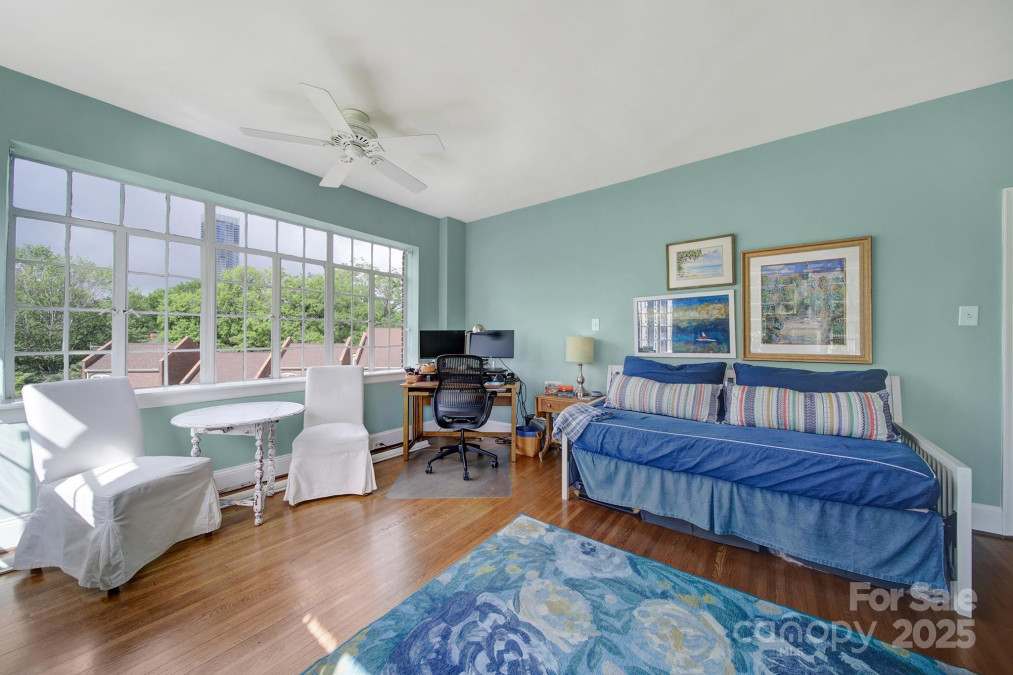 301 10th St Charlotte, NC 28202