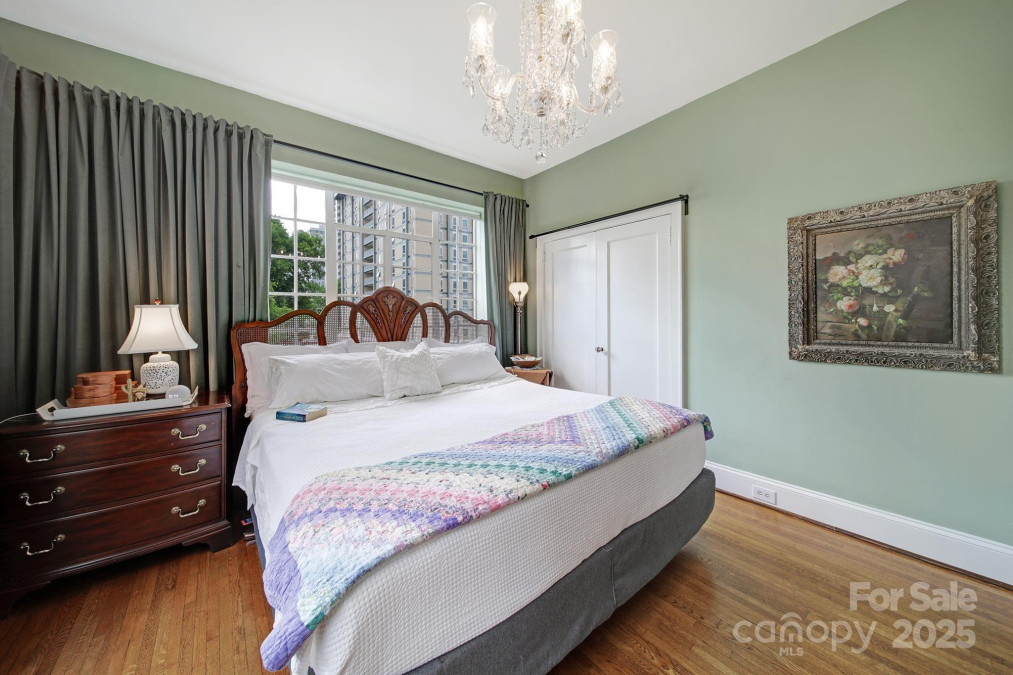 301 10th St Charlotte, NC 28202