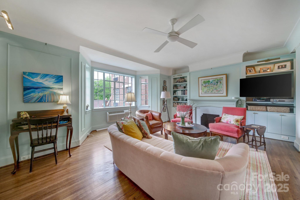 301 10th St Charlotte, NC 28202