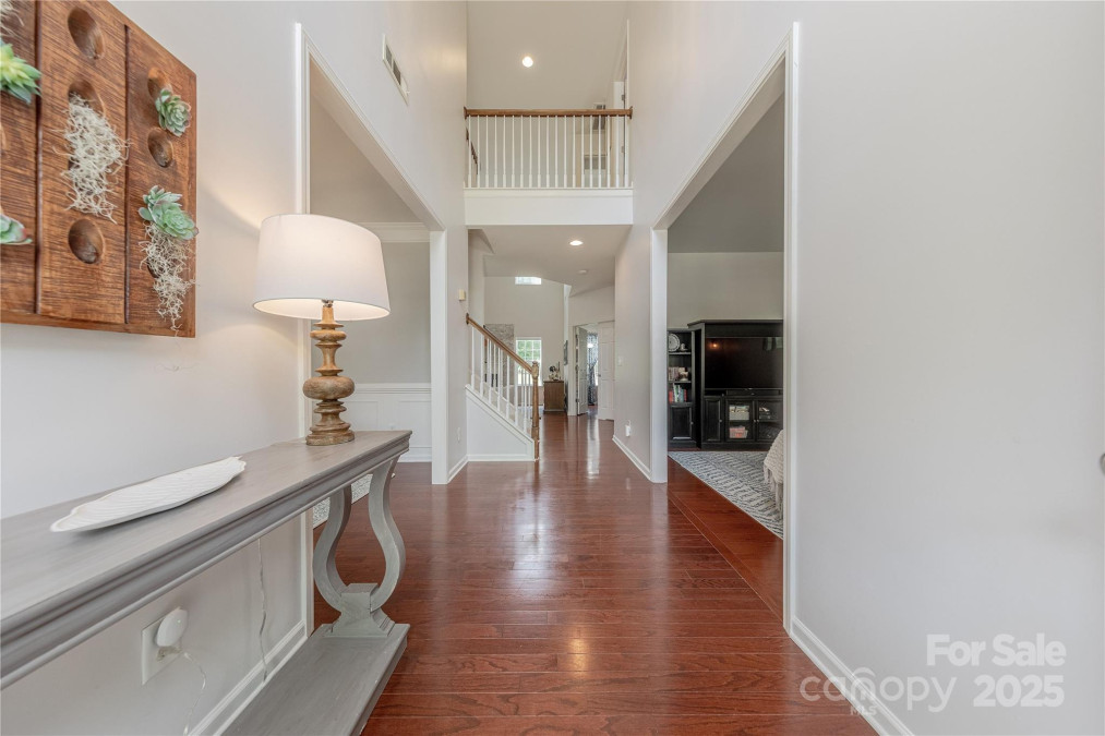 5707 Parkstone Dr Matthews, NC 28104