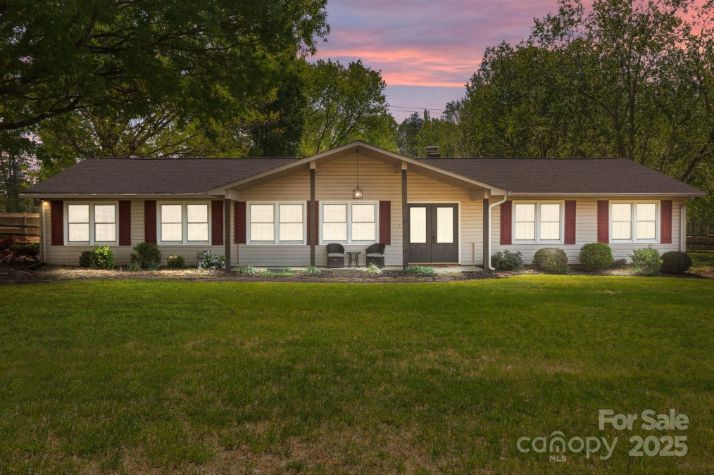 6325 Yount Dr Salisbury, NC 28147