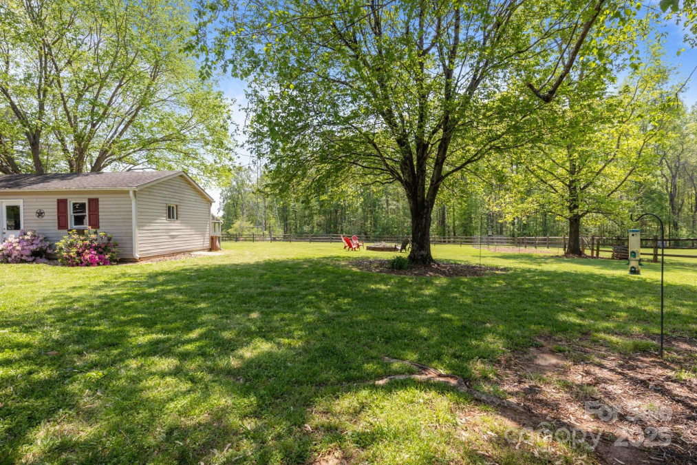 6325 Yount Dr Salisbury, NC 28147
