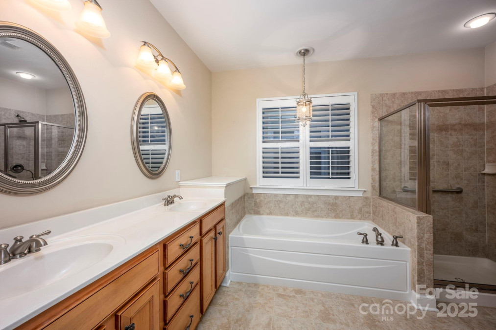 142 Aztec Cir Mooresville, NC 28117